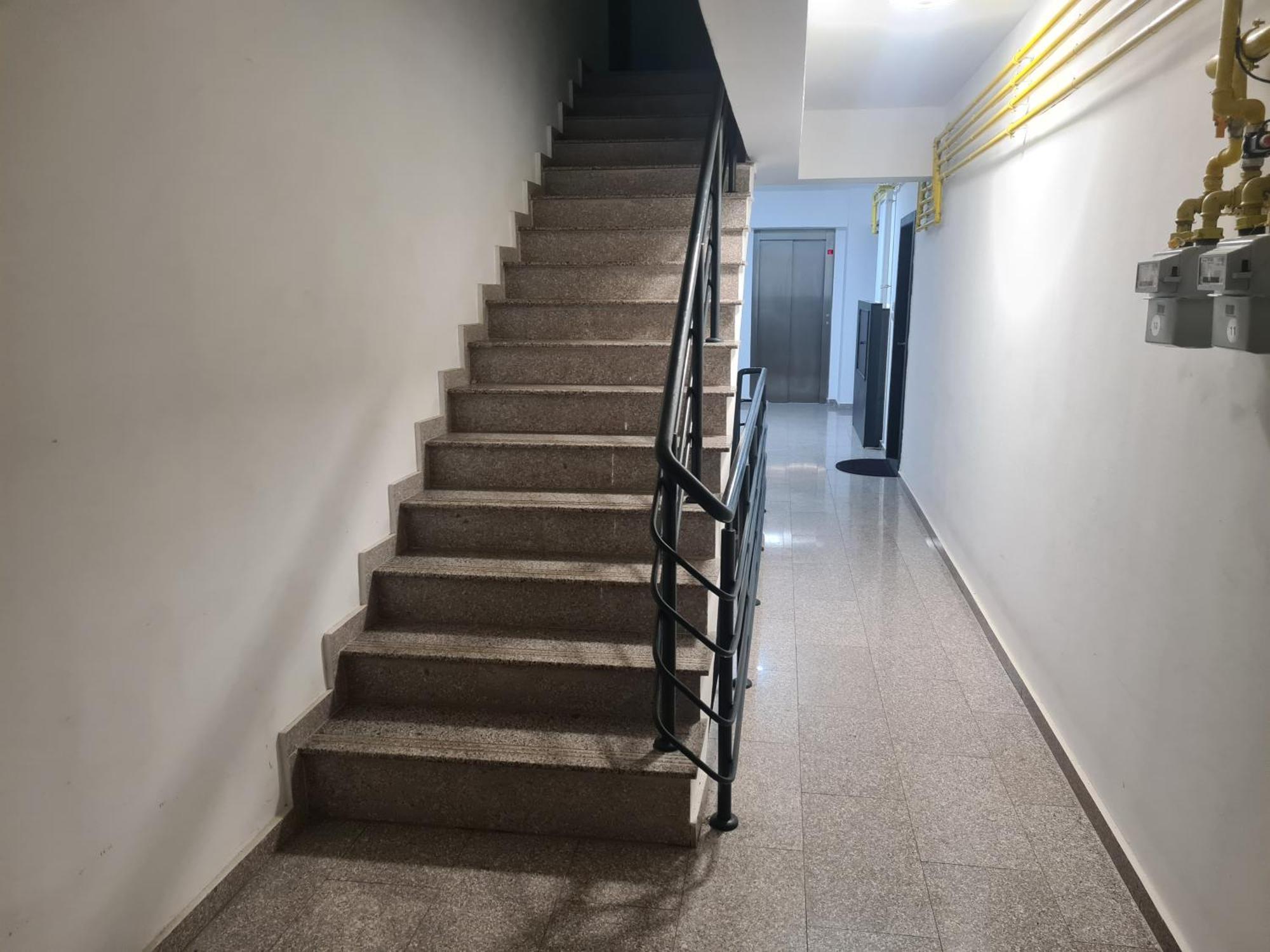 Mall Luxury Apartments Bacau Luaran gambar